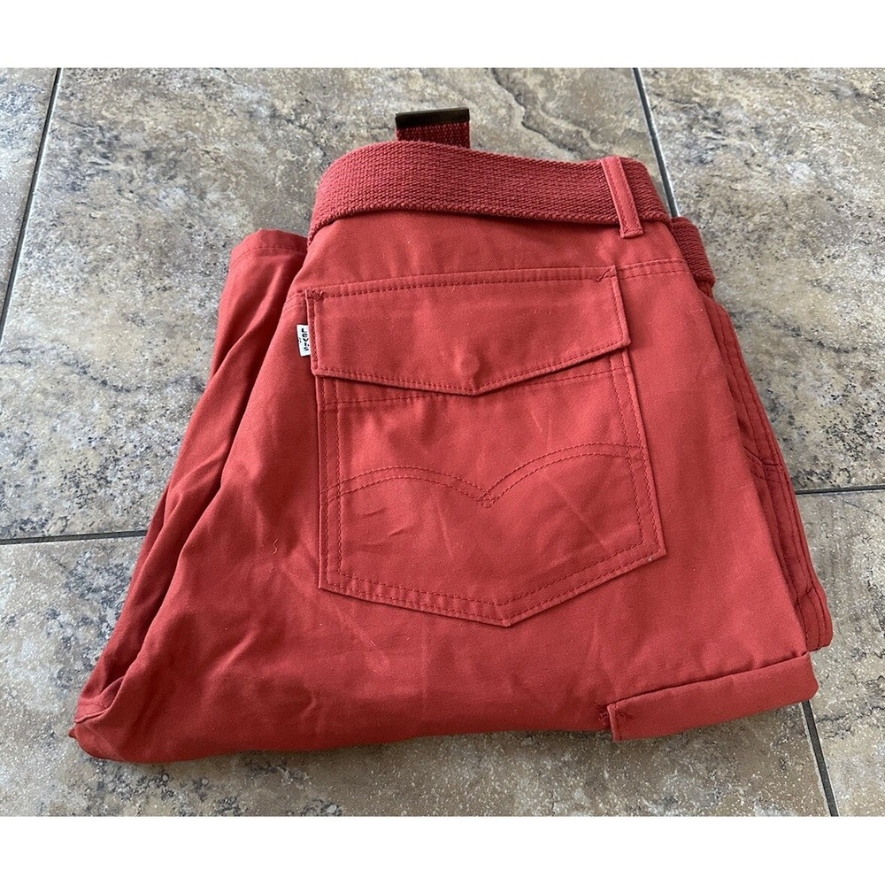 Levi's Cargo Shorts Mens Size 36 Flap Pockets Baggy Red - Picture 8 of 9